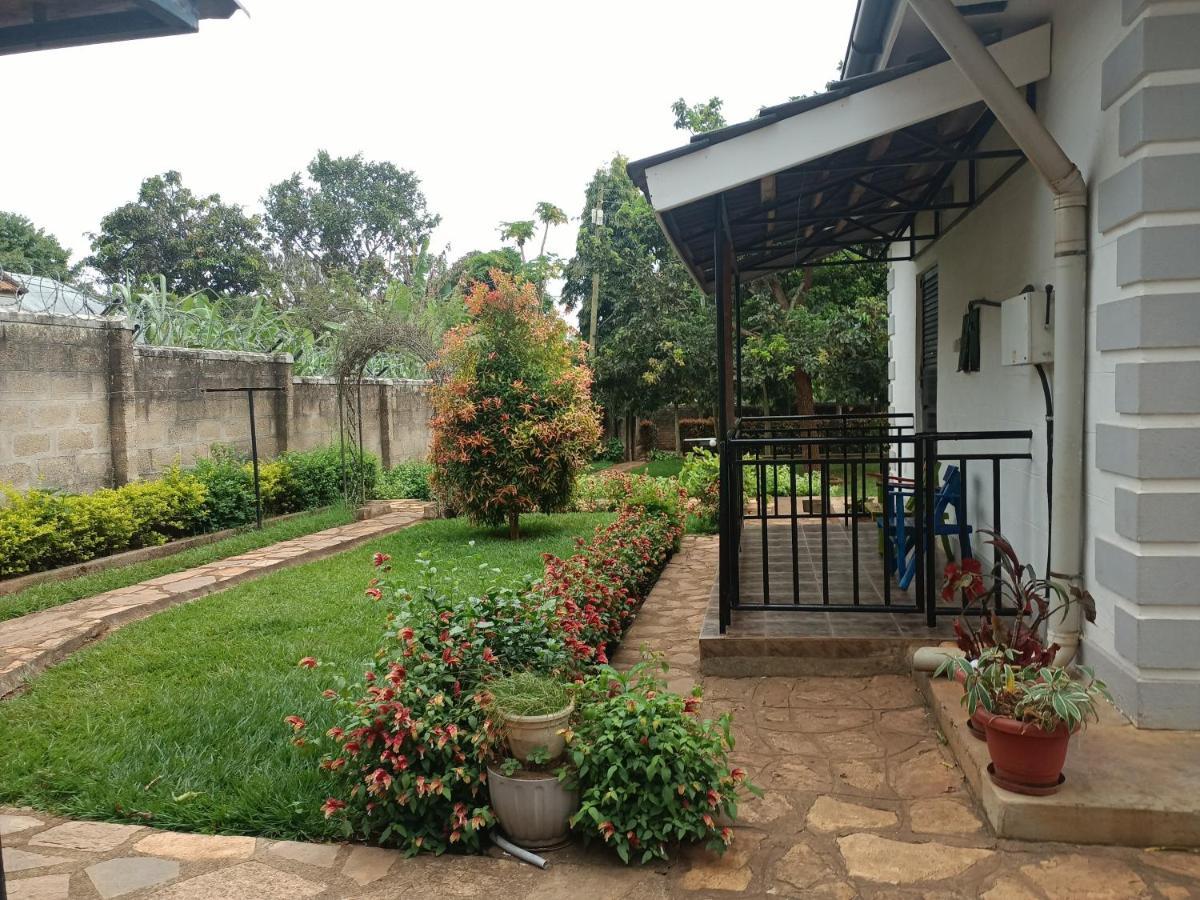 Aivilo Home Энтеббе Экстерьер фото