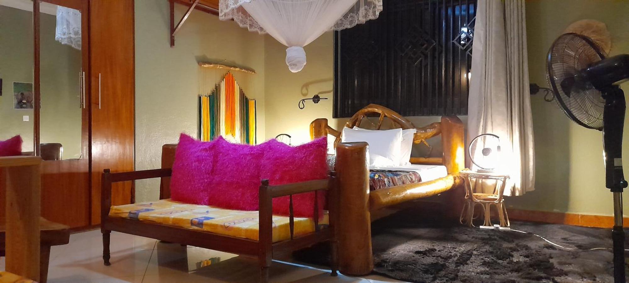 Aivilo Home Энтеббе Экстерьер фото